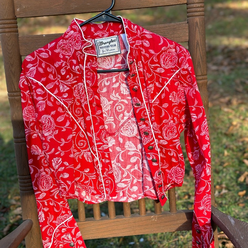 WRANGLER Vintage Small Metal Button-Up
100% Cotton